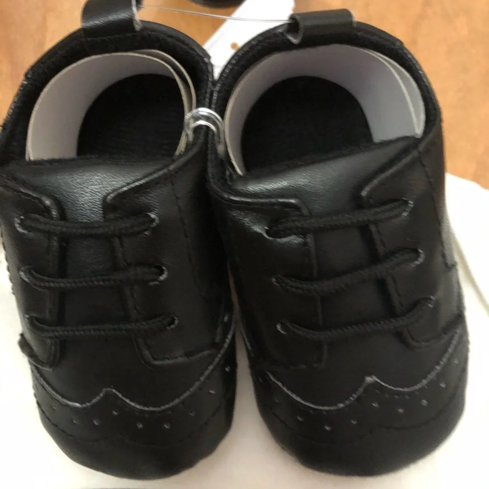 Boy’s 9-12 months coordinating 3 piece set which includes shoes